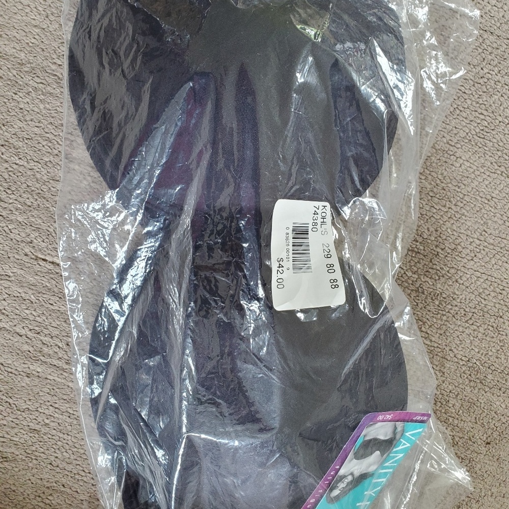 Vanity Fair Beauty Back Black Bra 42D